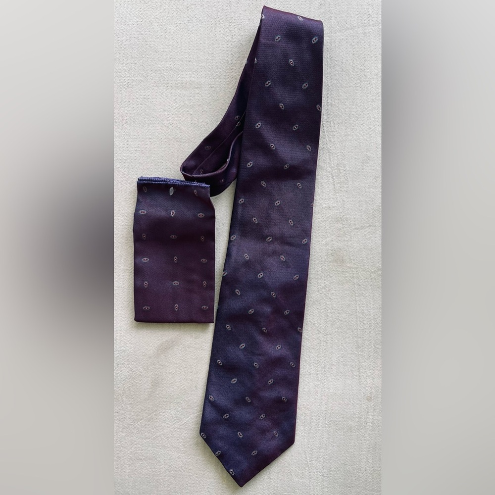 Henri Christian Tie & pocket handkerchief